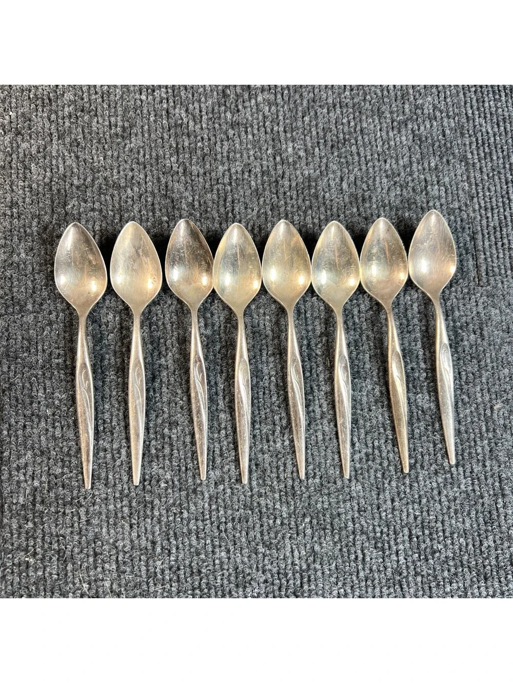 Oneida Community stainless flatware  Of 8 Teaspoons